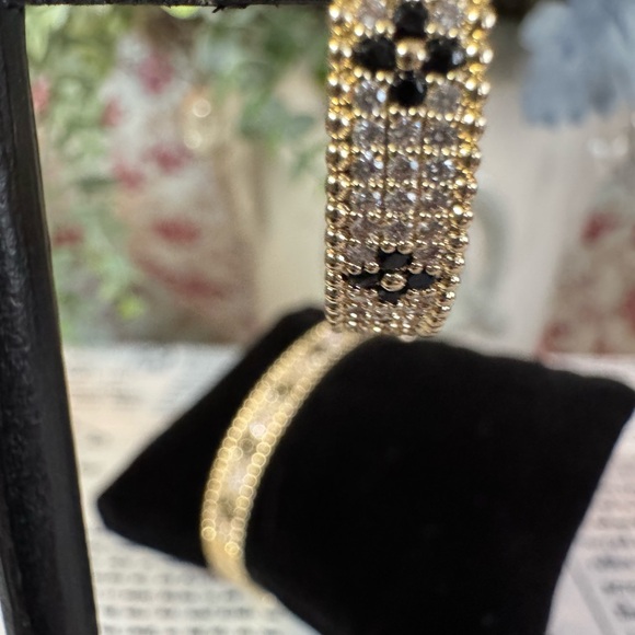 Stainless Steel Gold-Tone Black Flower Crystal Bracelet & Hoop Earring Set - Picture 2 of 6